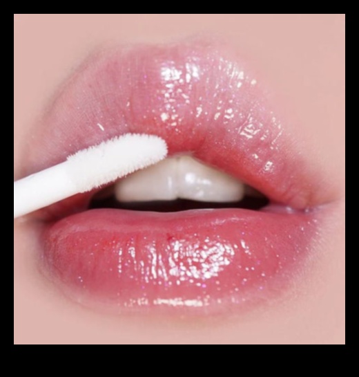 Pareiza lūpu spīduma izvēle: caurspīdīgs, tonēts vai necaurspīdīgs — kura apdare jums ir piemērota?