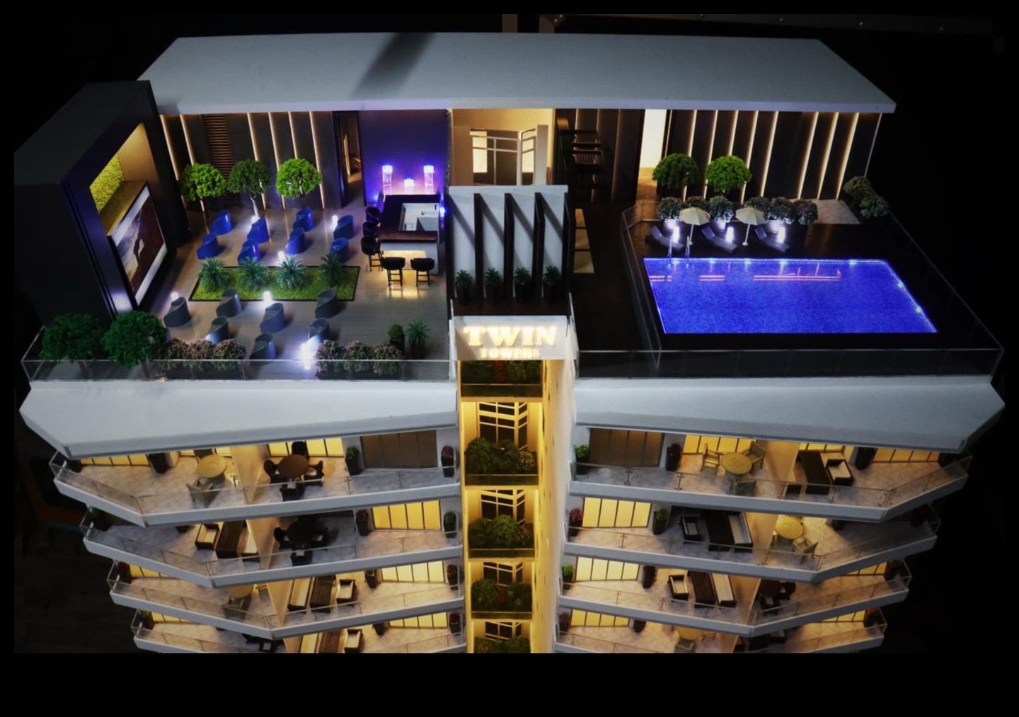 Reālisms miniatūrā: maza mēroga detaļu brīnumi