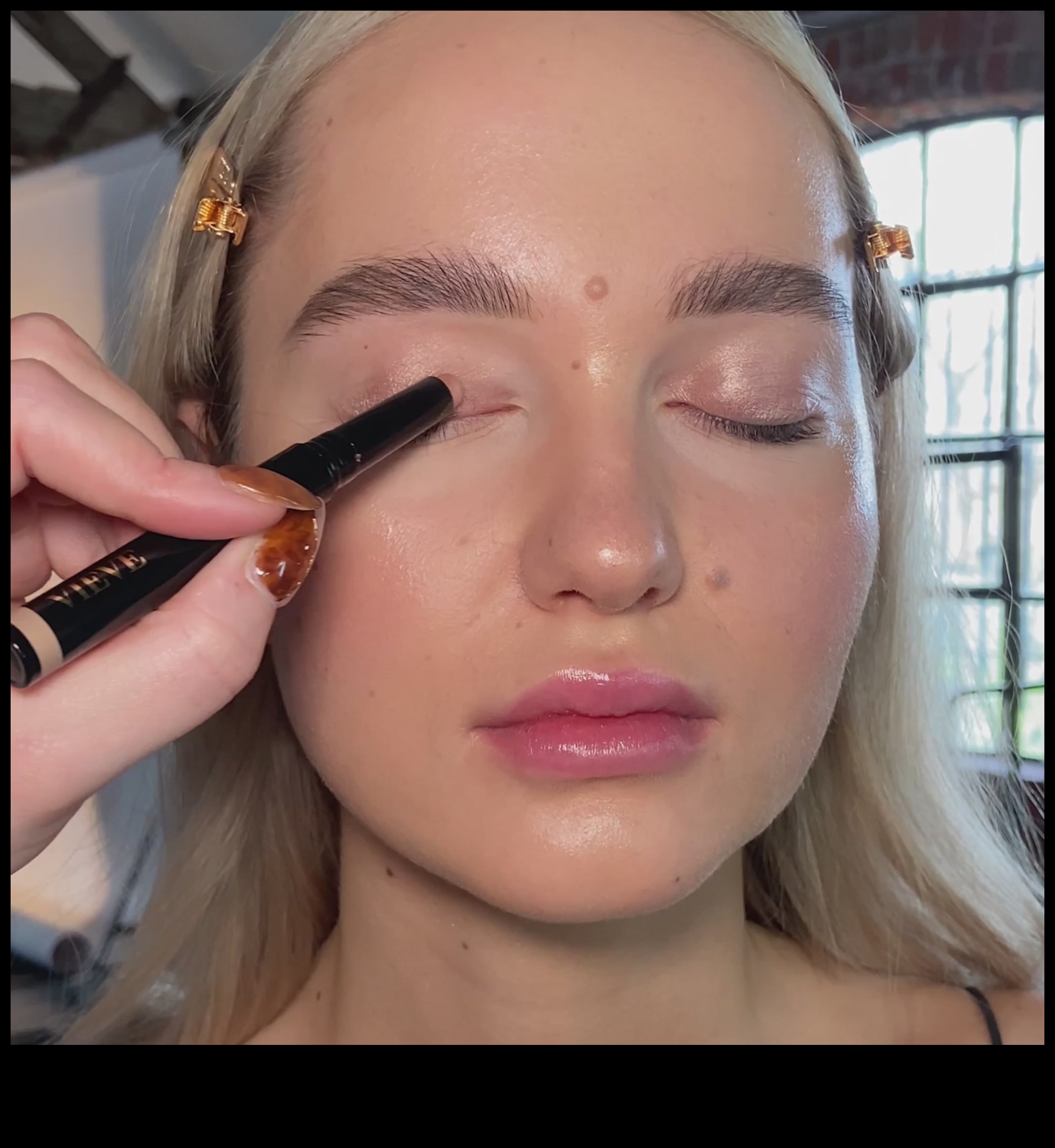 Eyeshadow Essentials: obligātie toņi katrai aplauzuma kolekcijai