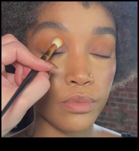 Eyeshadow Essentials: obligātie toņi katrai aplauzuma kolekcijai