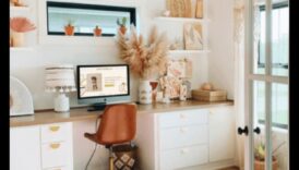 Kā es varu iegūt Bohēmijas biroja dekoru ar krāsainiem Boho galda piederumiem?