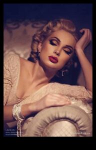 Vintage Hollywood Glam: retro blondās frizūras mūžīgam skaistumam